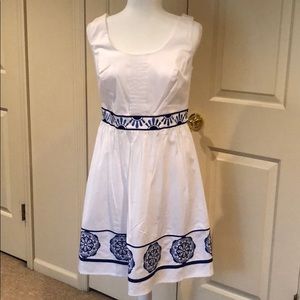 Blithe NYC A-line white and blue dress size 8